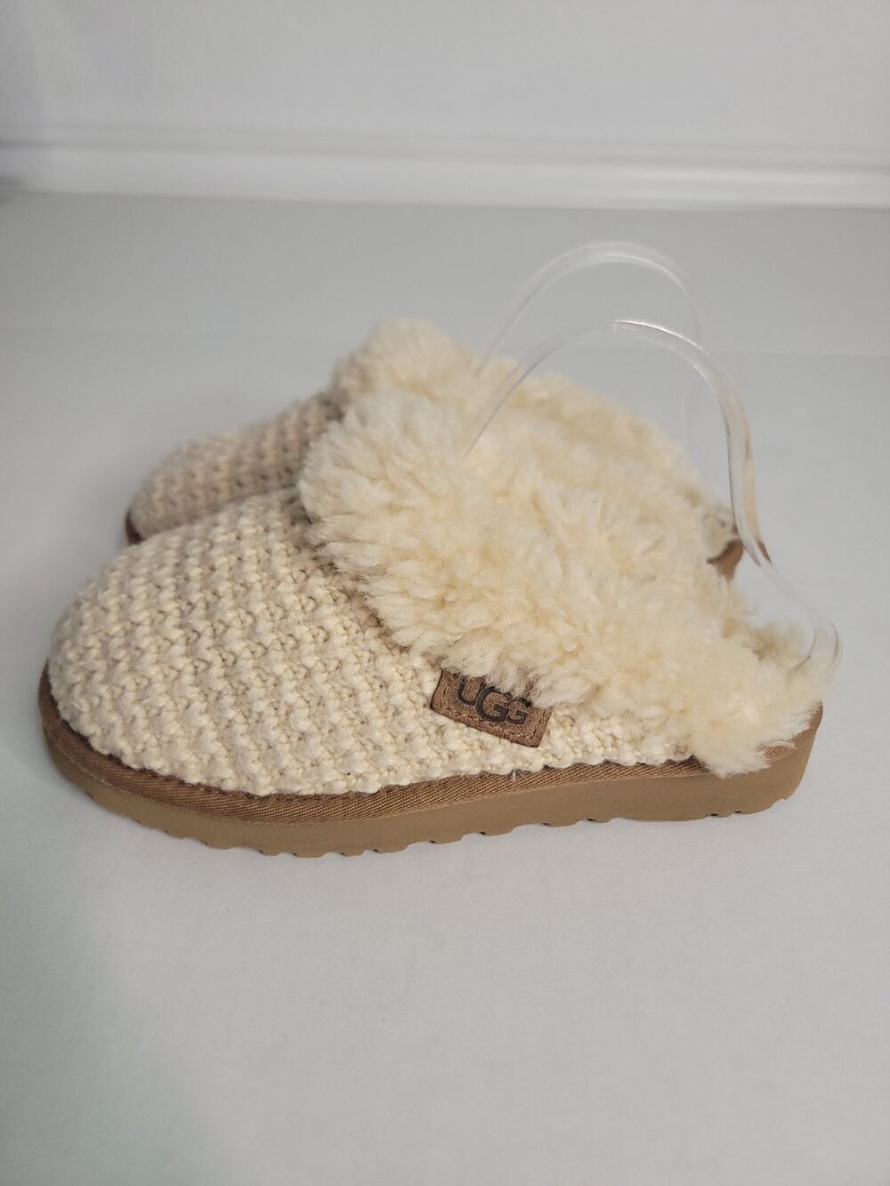 UGG Cozy Cream Knit Scuff Slip-on Slippers Womens Sz 7 Sheepskin